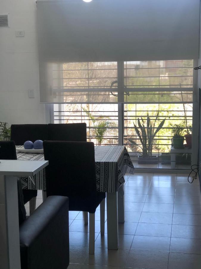 El Depto Tipo Duplex Pleno Centro Incluye Cochera Consultar Servicio De Parking Lejlighed Monte Grande Eksteriør billede