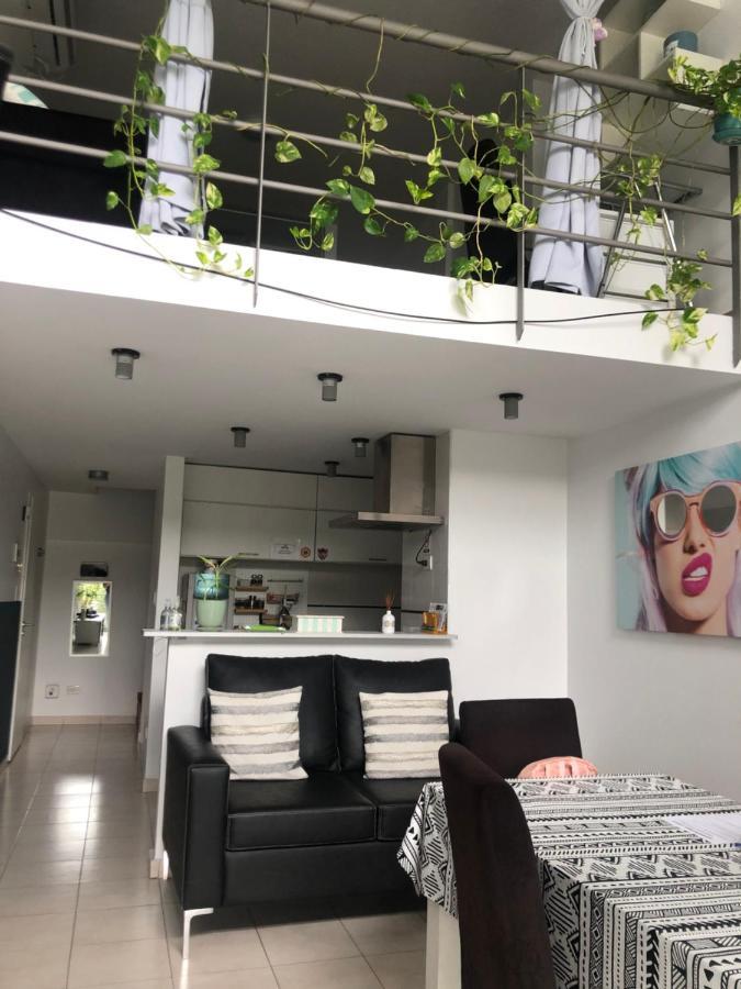 El Depto Tipo Duplex Pleno Centro Incluye Cochera Consultar Servicio De Parking Lejlighed Monte Grande Eksteriør billede